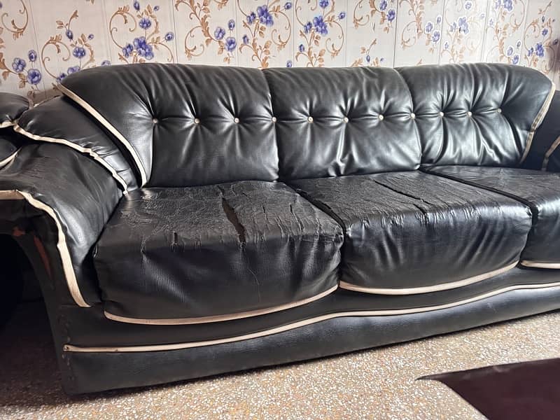 3 2 1 sofa set #furniture #used sofa in black and white 1