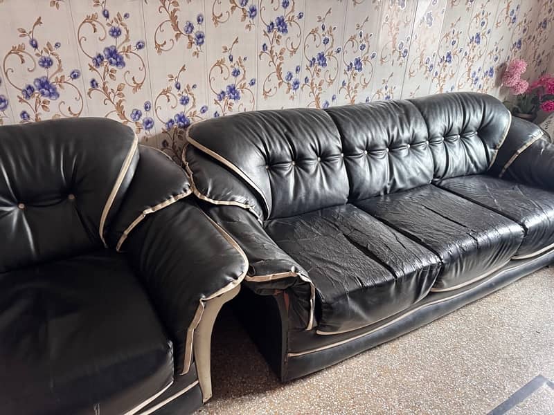 3 2 1 sofa set #furniture #used sofa in black and white 4
