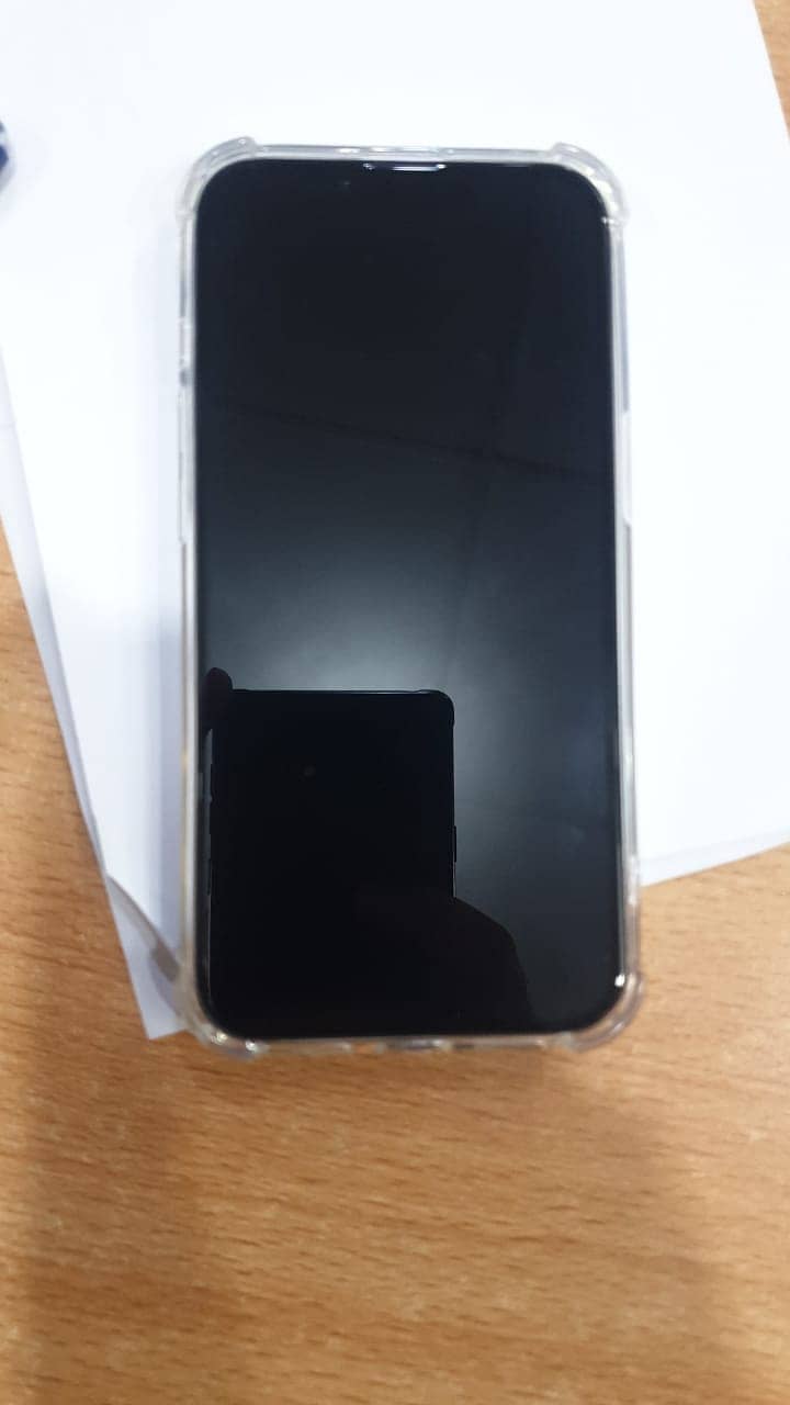 Apple iPhone 13 (10/10 unused NON PTA) 0