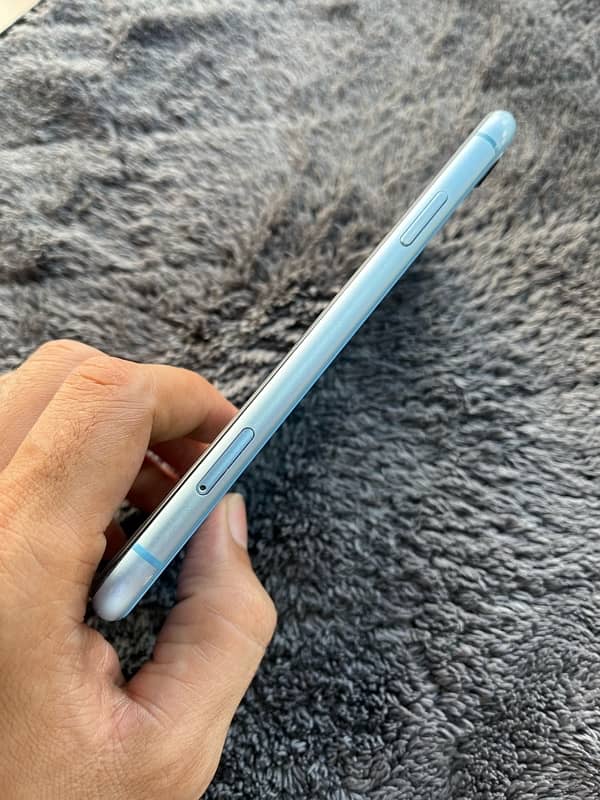 IPhone XR 128Gb non PTA factory unlock condition 10by10 5