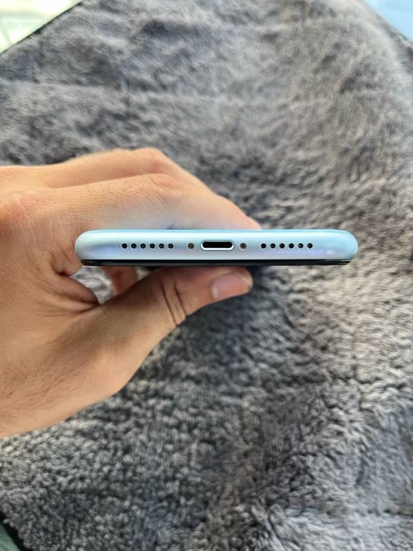 IPhone XR 128Gb non PTA factory unlock condition 10by10 6