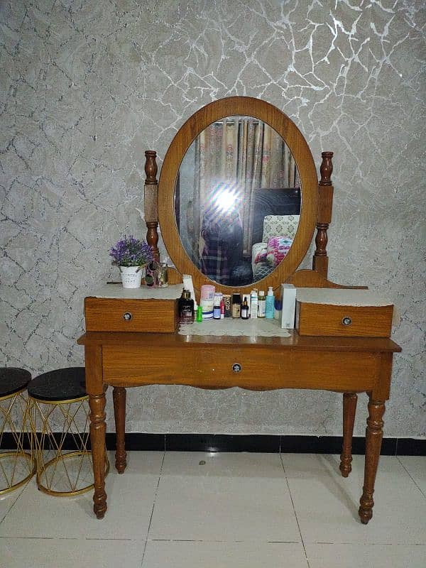 wooden dressing table 2