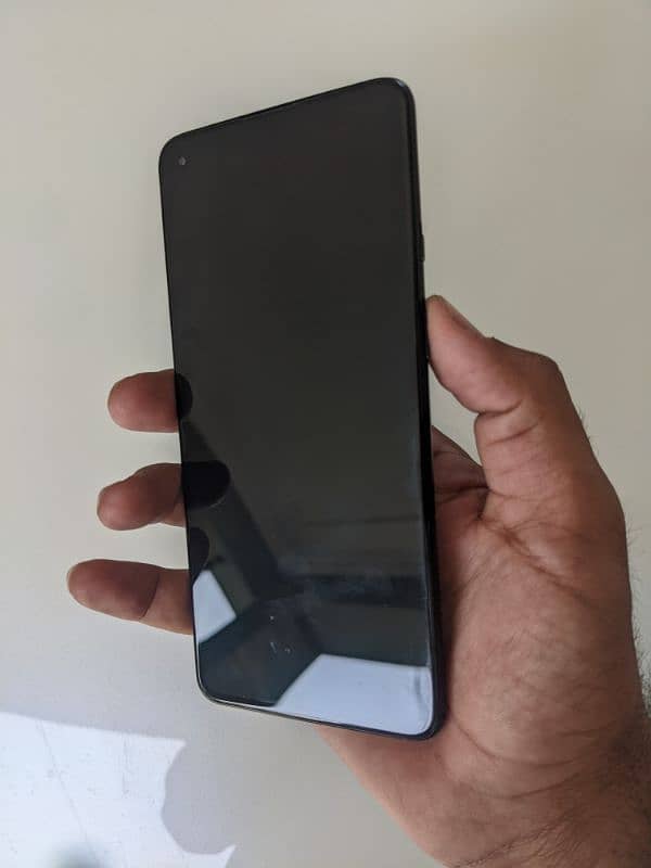 OnePlus 9rGood condition like new 4