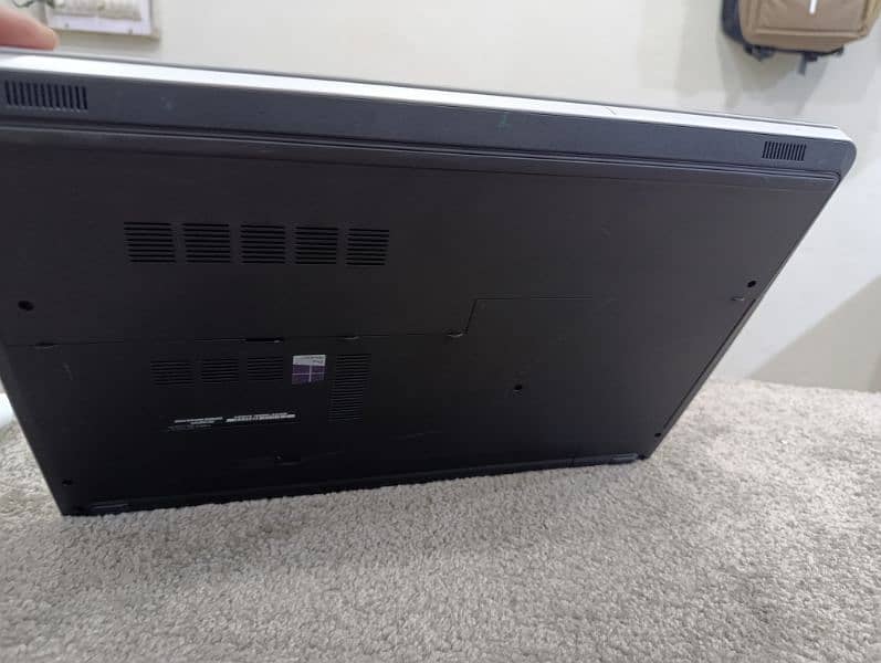 Dell Inspirion 17    5759 i7 6th Generation With 4GB Dedicated GPU 7