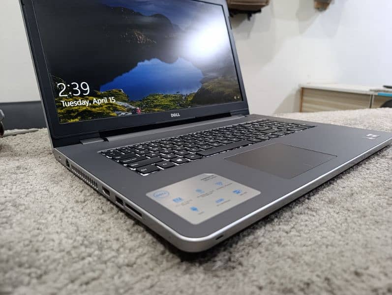 Dell Inspirion 17    5759 i7 6th Generation With 4GB Dedicated GPU 8