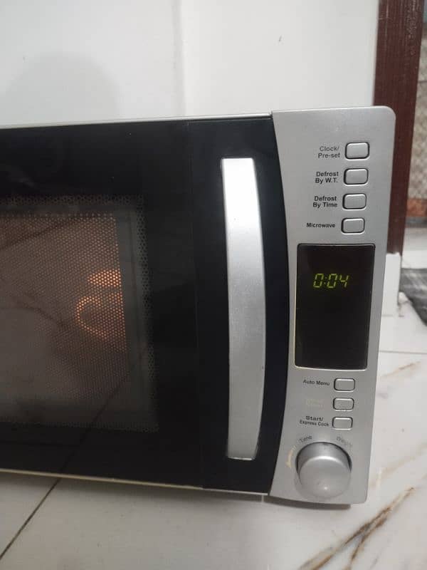 Orient microwave neat and clean condition all ok 5