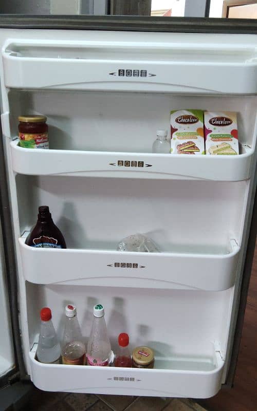 DAWLANCE GREY COLOR FULL SIZE REFRIGERATOR 4