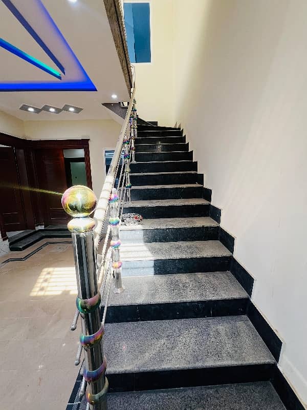 Beautifully Constructed Prime Location House Is Available For sale In Warsak Road 10