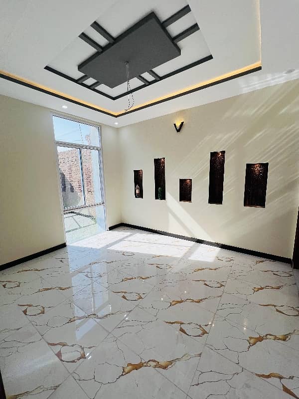Beautifully Constructed Prime Location House Is Available For sale In Warsak Road 16
