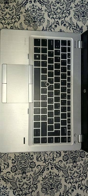 HP Elitebook folio 9480m 4th generation 1