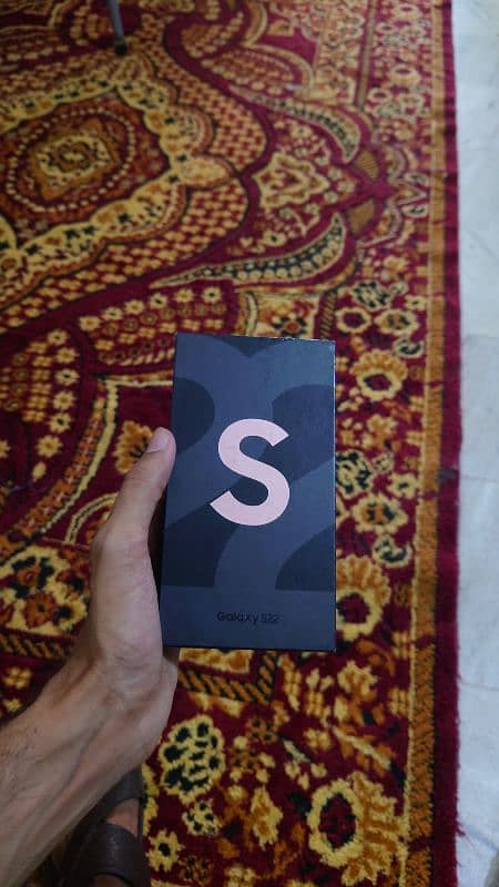 Samsung s22 excellent condition same as new 1