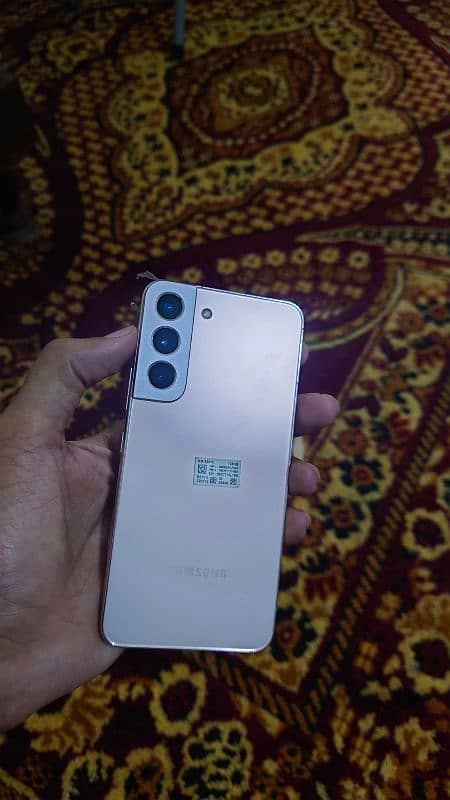 Samsung s22 excellent condition same as new 2