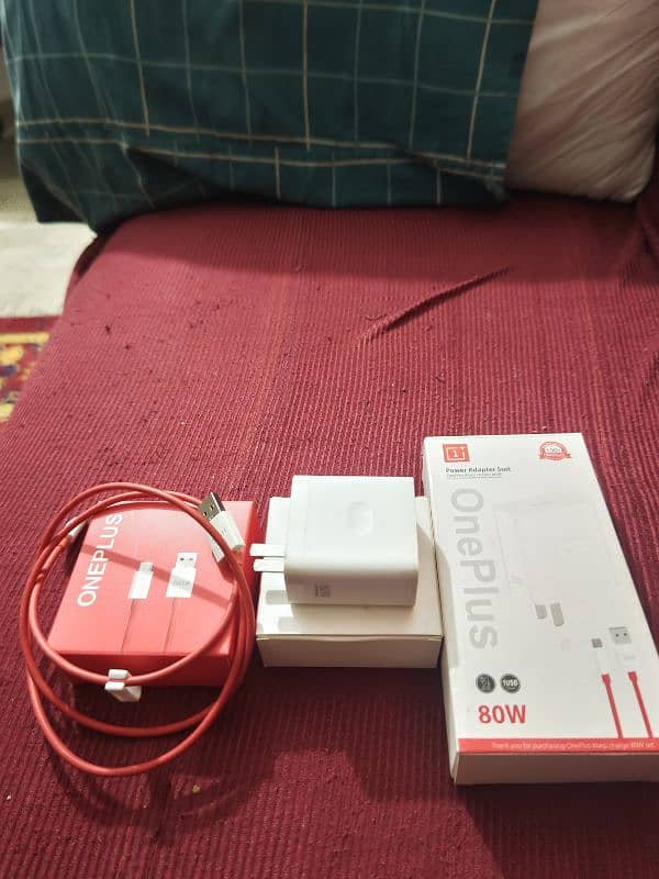 Oppo  fast charger 1