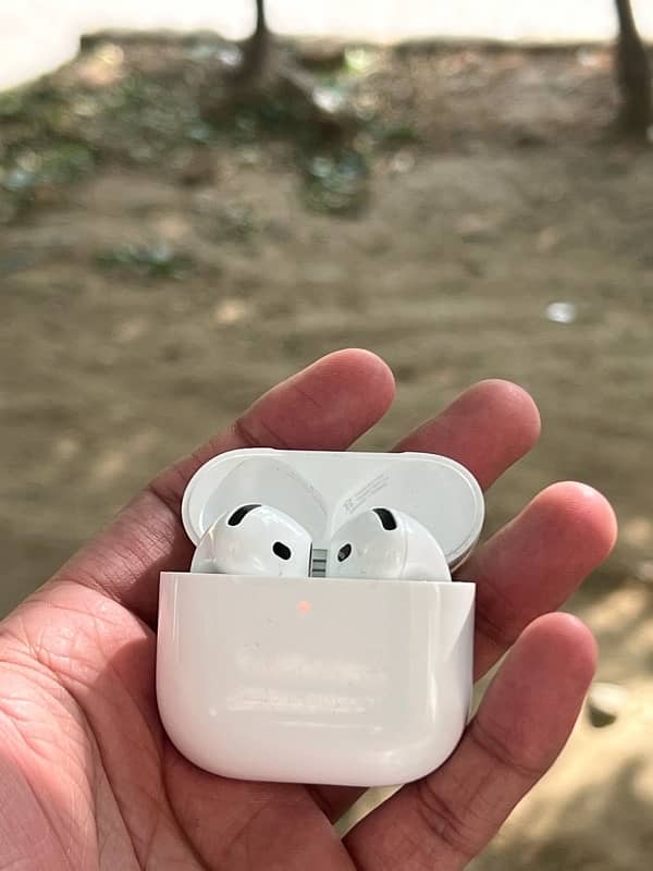 Apple airpods 4 1