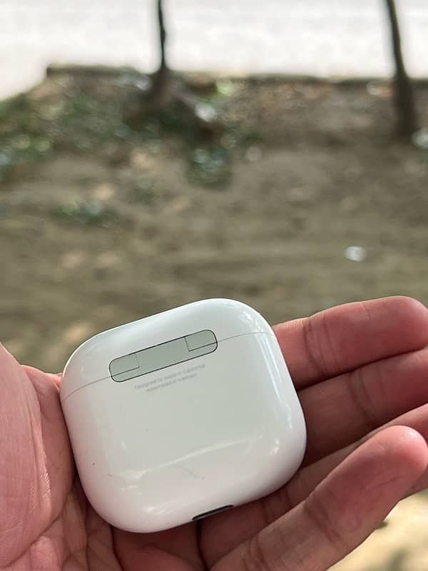Apple airpods 4 2