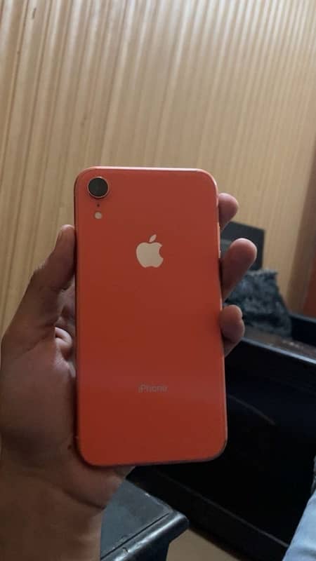 iPhone XR 0