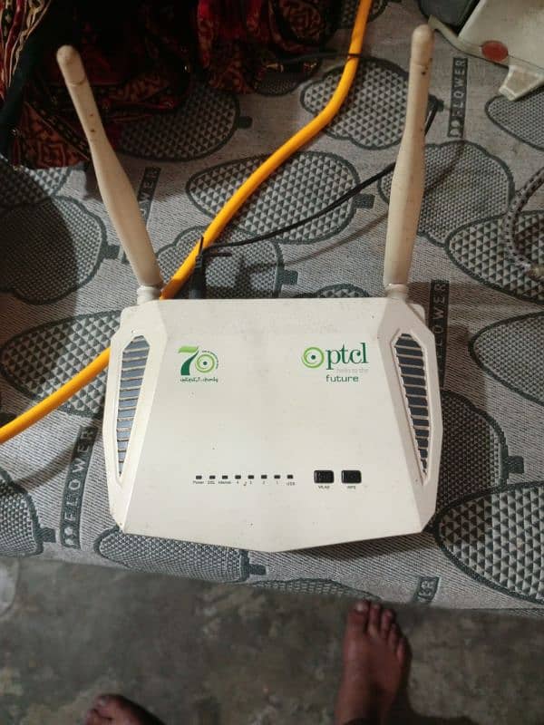 ptcl wifi router with adapter 1