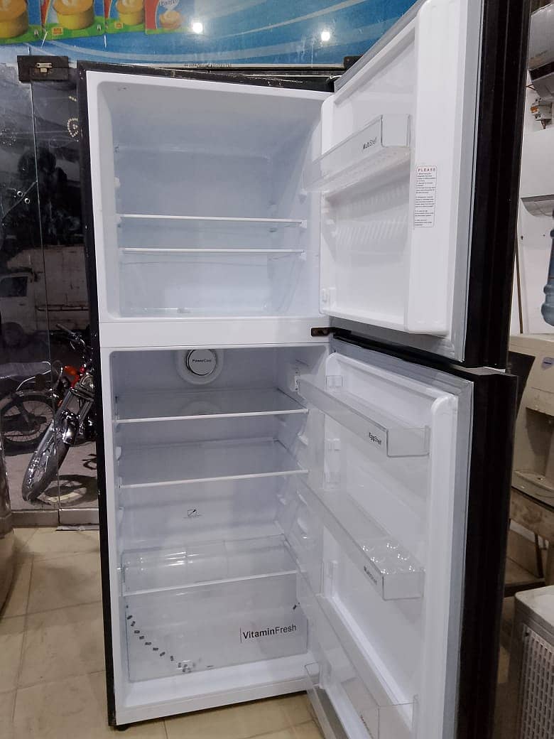 Dawlance fridge GD lare jumbo inverter    (0306=4462/443)Awsum 6