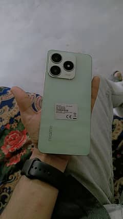 realme