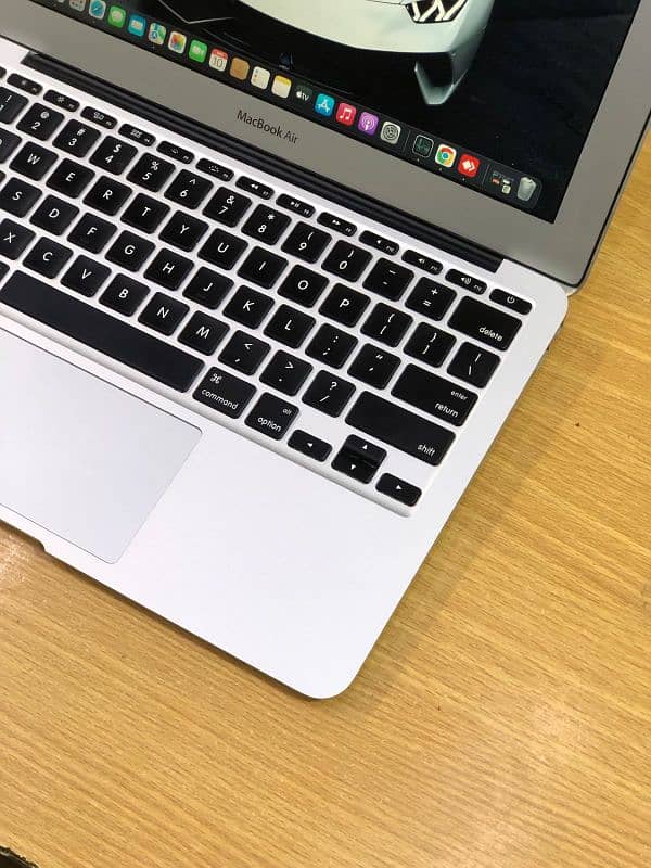 mackbook laptop 256 SSD 128 SSD apple 2