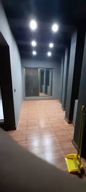 8 MARLA UPPER PORTION AVAILABLE FOR RENT IN DHA RAHBER 11 7