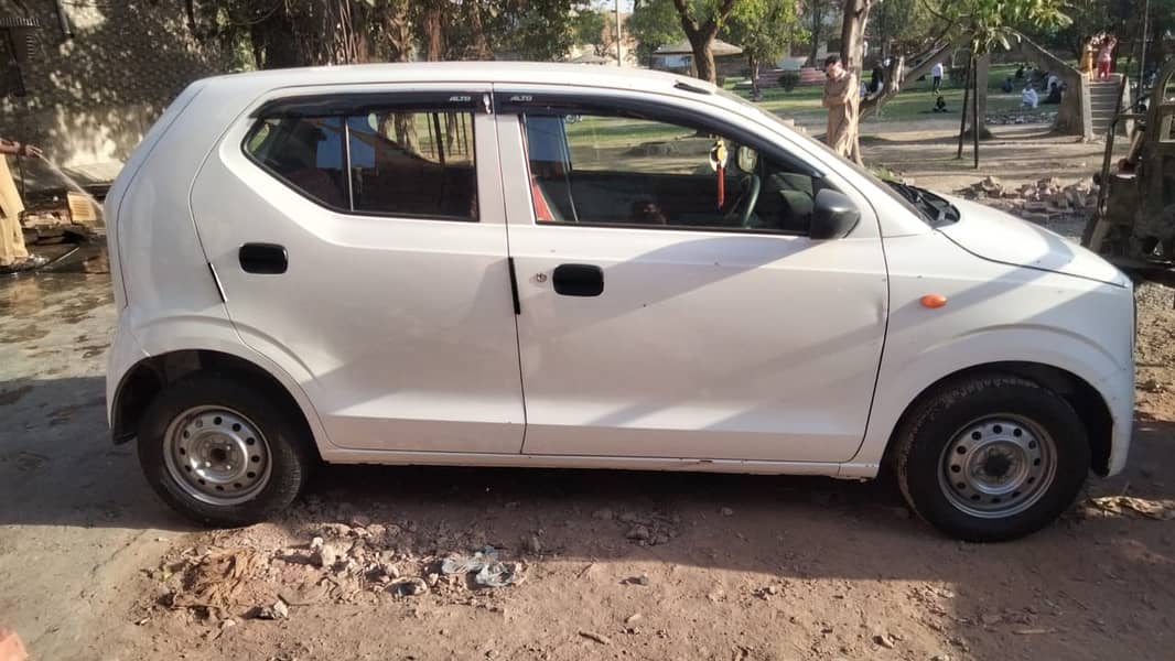 Monthli Basis Rent A Car With Driver / Self Drive Available In Karachi 7