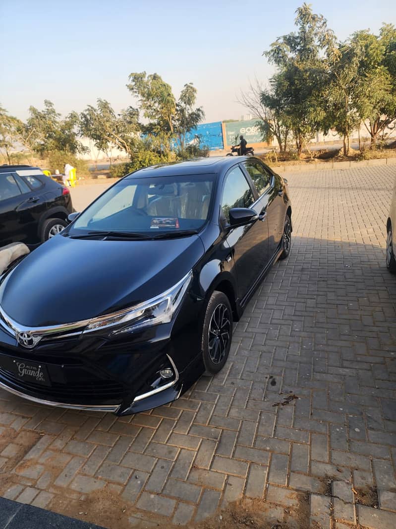 Monthli Basis Rent A Car With Driver / Self Drive Available In Karachi 12