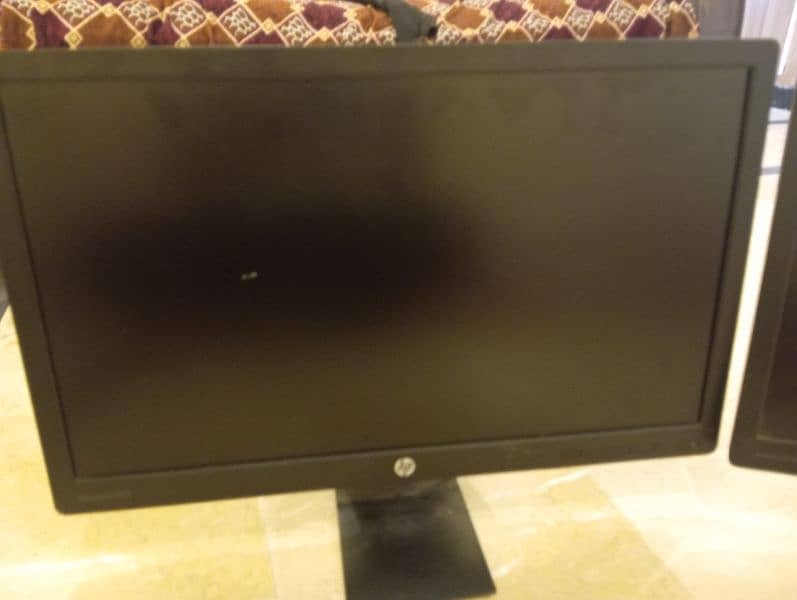 HP Elite 222 LCD 1