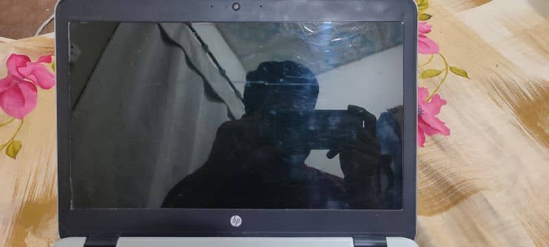 Hp Elite book 745 g4 5