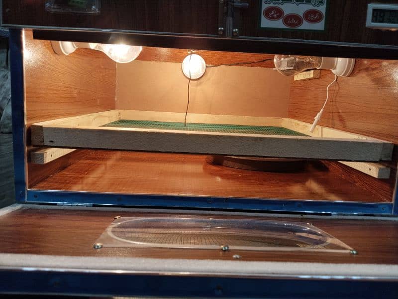 100 Eggs manual incubator machine 0