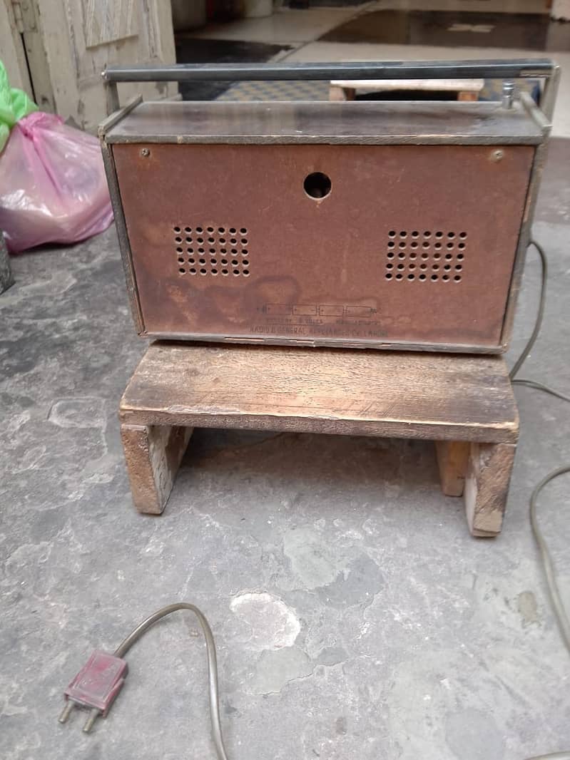 Radio Transistor RGA for sale 1