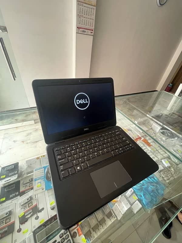 Dell latitude 3300 2
