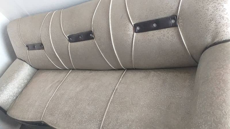 5 seater sofa set in good condition 0