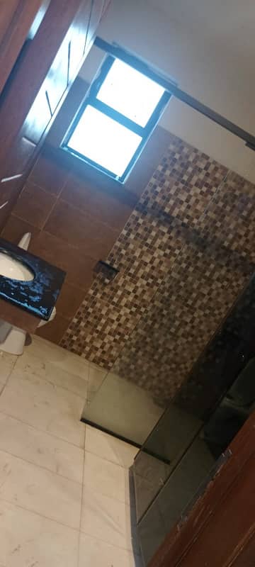 8 MARLA UPPER PORTION AVAILABLE FOR RENT IN DHA RAHBER 11 2