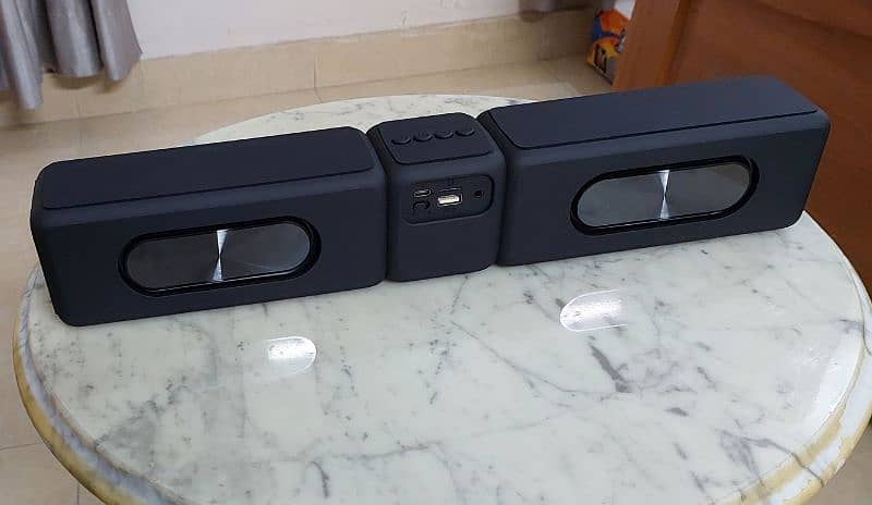 Bluetooth speakers and portable sound bar NewRixing NR-7015 12