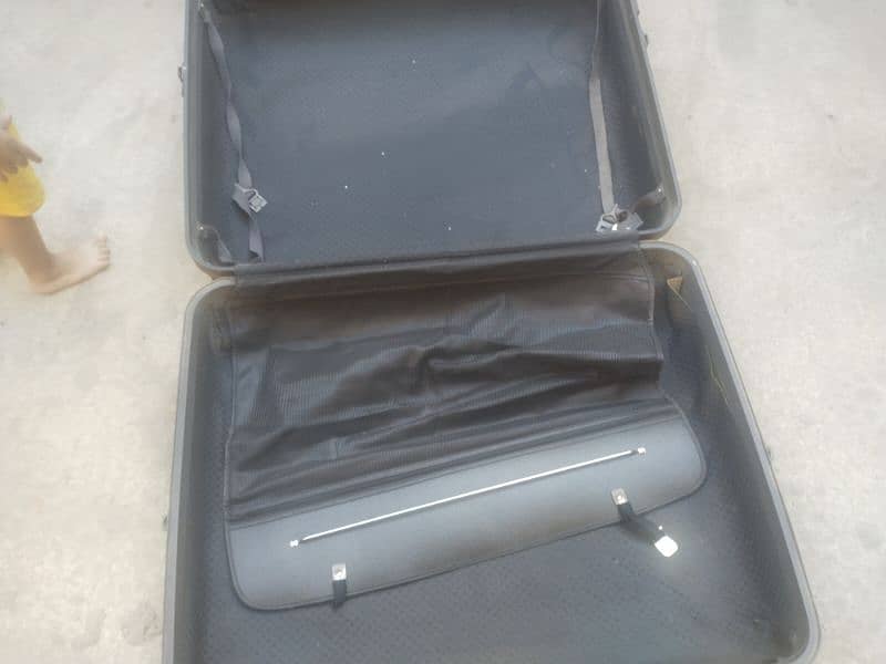 suit case 6