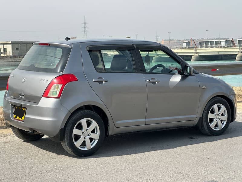 Suzuki Swift 2010 1.3DLX 1