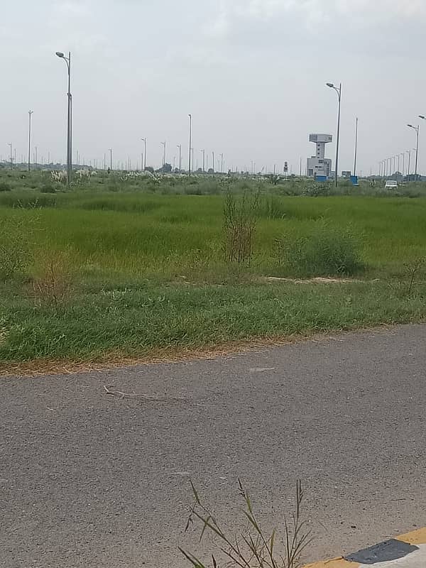 1 Kanal Plot For Sale In EME Society In Reasonable Price 3