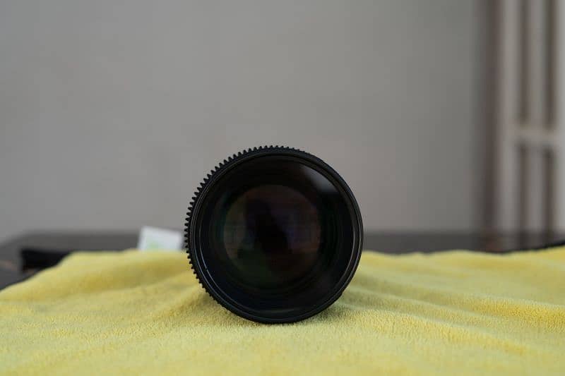 Manual Cine Lens 85mm T1.5 (Canon Mount) – Full Frame | Pro Quality 4