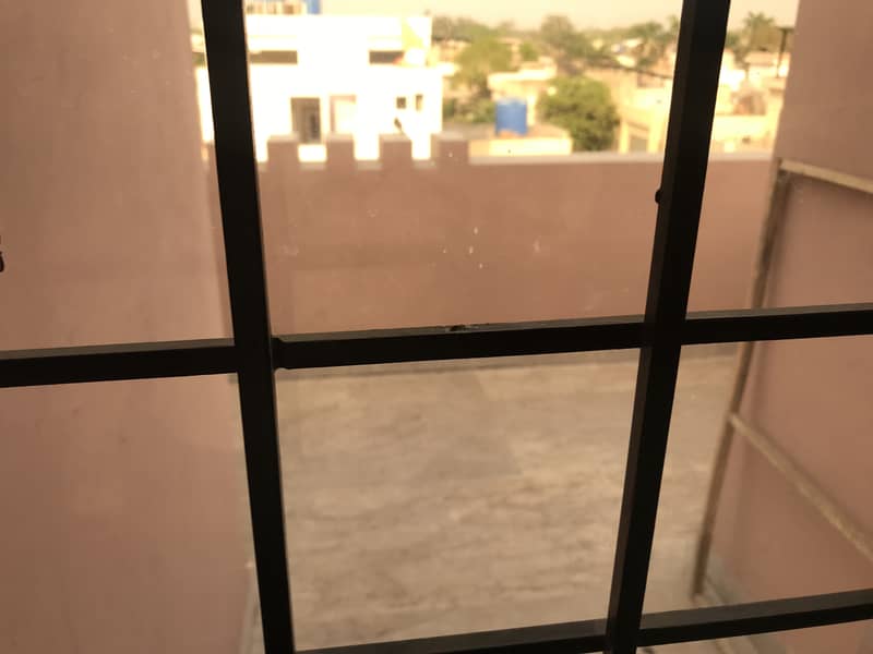 1 Marla Office For Rent On 3rd Floor In Lahore Model Town Block -L 1