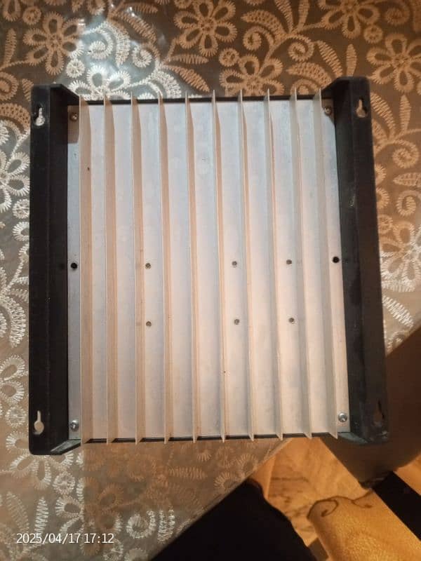 PWM solar chager controller 60 ampare 3