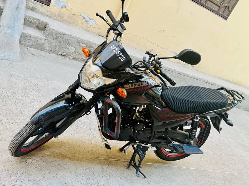 Suzuki GR 150 Model 2023 | Suzuki In Bikes | Total Geniune 5
