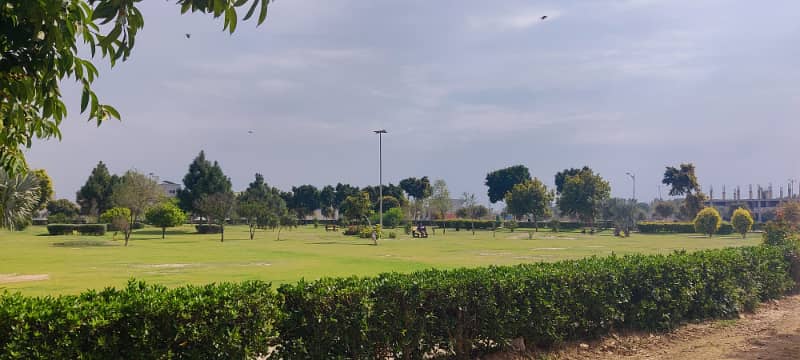 IN LDA APPROVED AREA 5 MARLA PLOT ON ELEGANT LOCATION AVAILABLE FOR SALE IN NLC 3