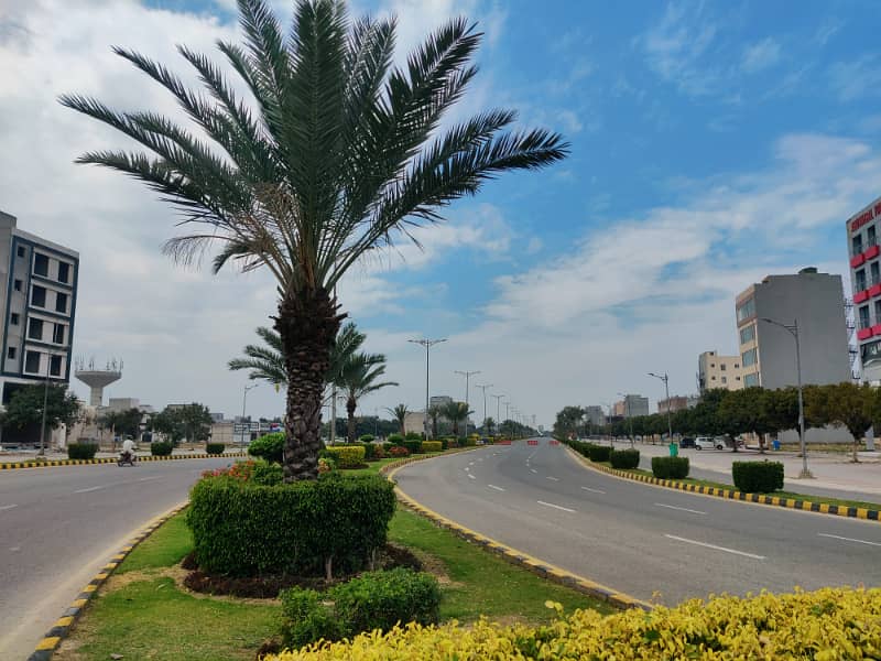 3 MARLA PLOT ON MAP OR INCLUDED DEVELOPMENT CHARGES AVAILABLE FOR SALE IN NEW LAHORE CITY 8