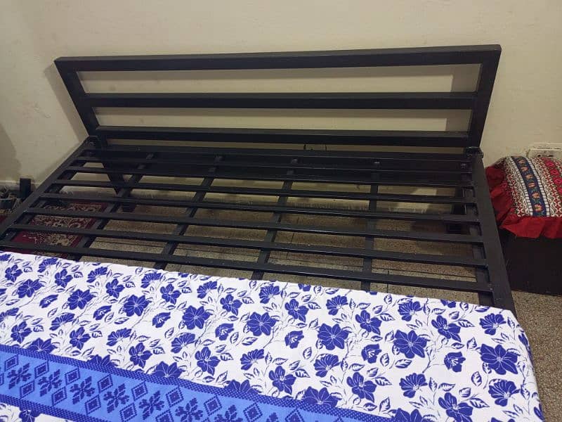 iron double bed queen size 1