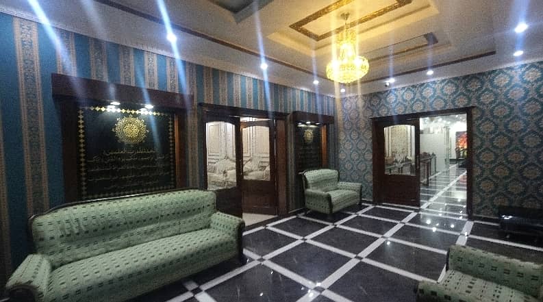 DHA Phase 8 - Ex Park View House Sized 4 Kanal 7
