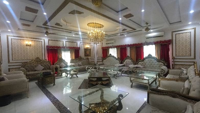 DHA Phase 8 - Ex Park View House Sized 4 Kanal 9