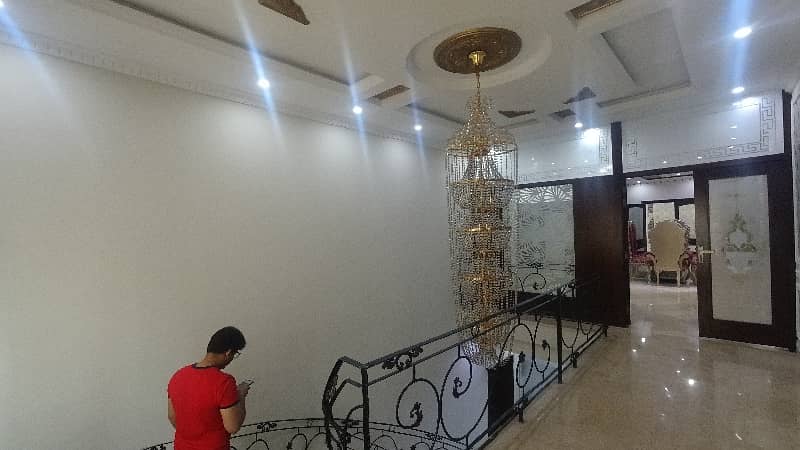 DHA Phase 8 - Ex Park View House Sized 4 Kanal 25