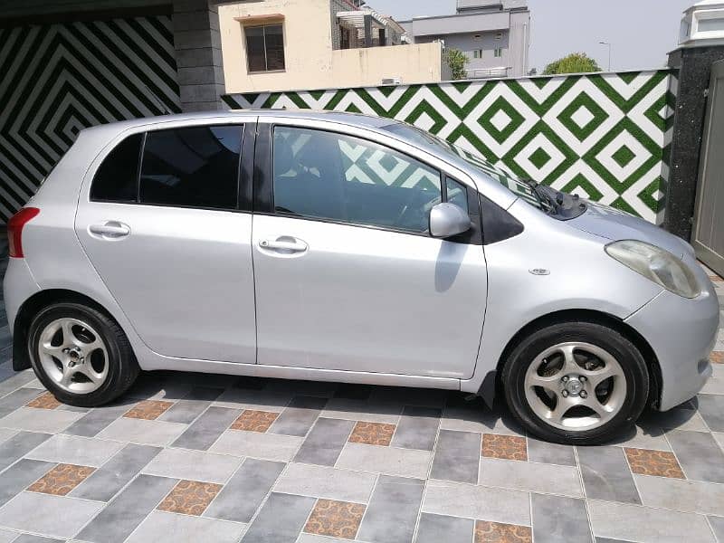 Toyota Vitz 2007 10