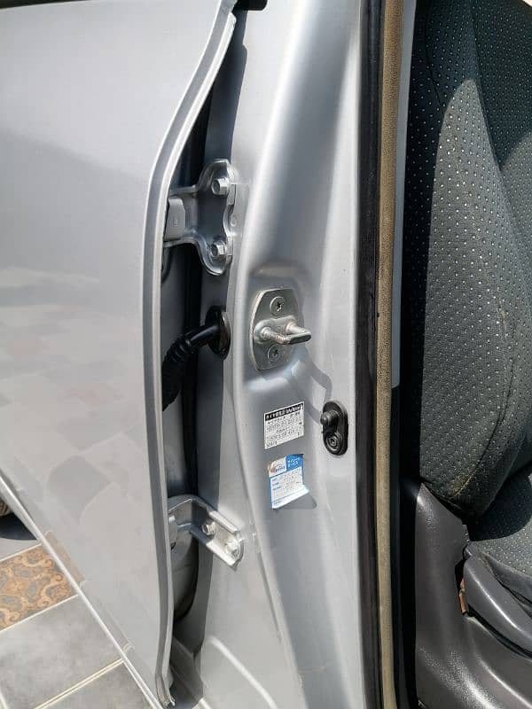 Toyota Vitz 2007 13